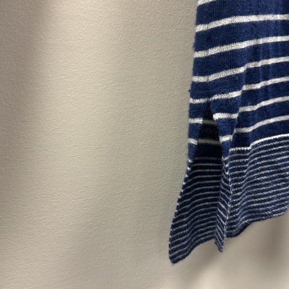 VINCE Womens Blue White Striped Wool Cashmere V-Neck Sweater Sz Large Preppy - Picture 5 of 10